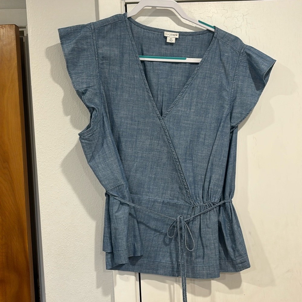 J Crew flutter sleeve faux tie top. Size 20.